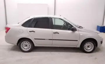 LADA (ВАЗ) Granta 2018 года за 4 000 000 тг. в Актобе фото 4