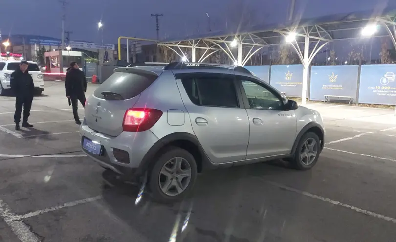 Renault Sandero 2020 года за 5 700 000 тг. в Алматы фото 3