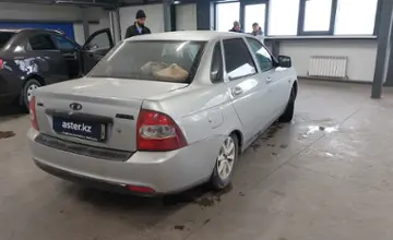 LADA (ВАЗ) Priora 2013 года за 2 000 000 тг. в Астана фото 3