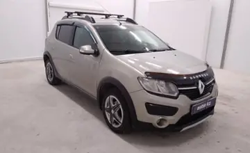 Renault Sandero 2015 года за 4 500 000 тг. в Актобе фото 3