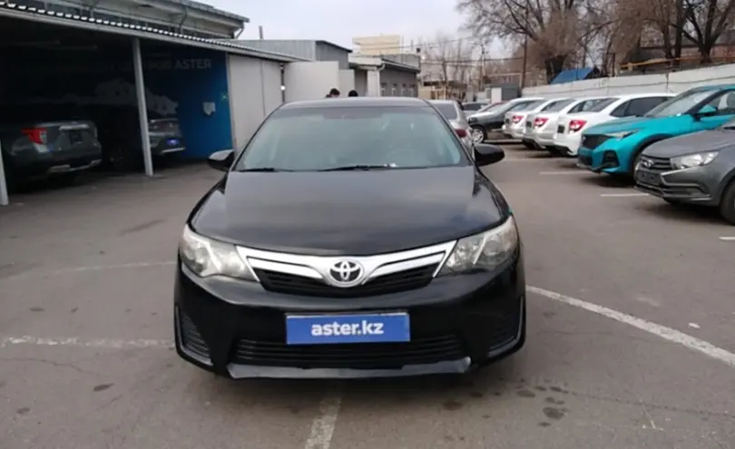 Toyota Camry 2014 года за 9 700 000 тг. в Алматы фото 2