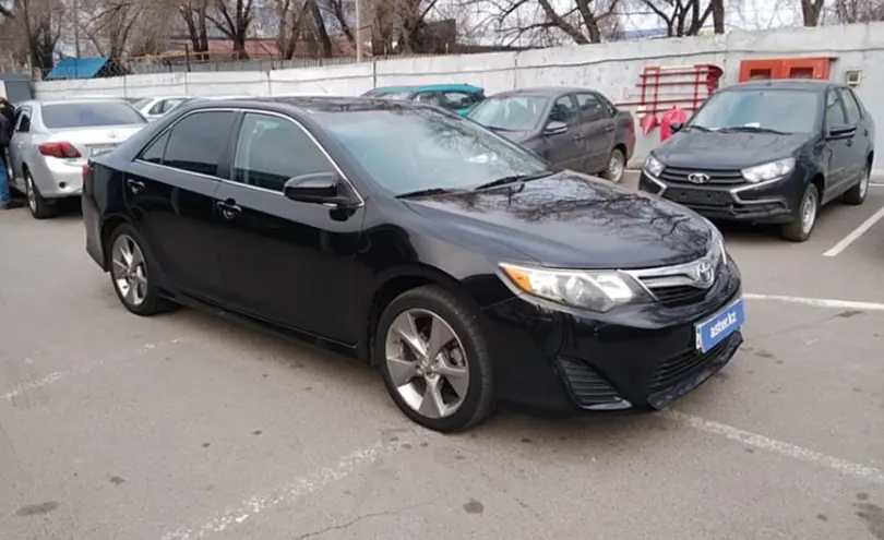 Toyota Camry 2014 года за 9 700 000 тг. в Алматы фото 3