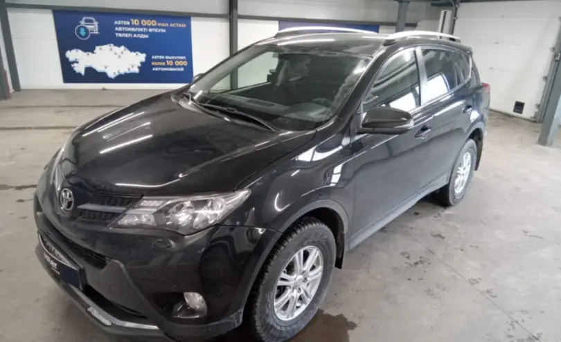 Toyota RAV4 2015 года за 10 000 000 тг. в Астана