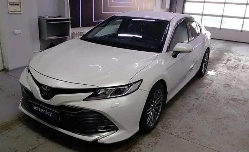 Toyota Camry 2019 года за 13 000 000 тг. в Павлодар