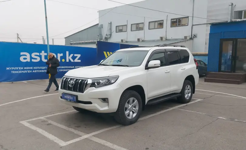 Toyota Land Cruiser Prado 2022 года за 32 000 000 тг. в Алматы