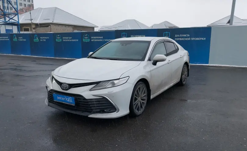 Toyota Camry 2021 года за 17 500 000 тг. в Шымкент