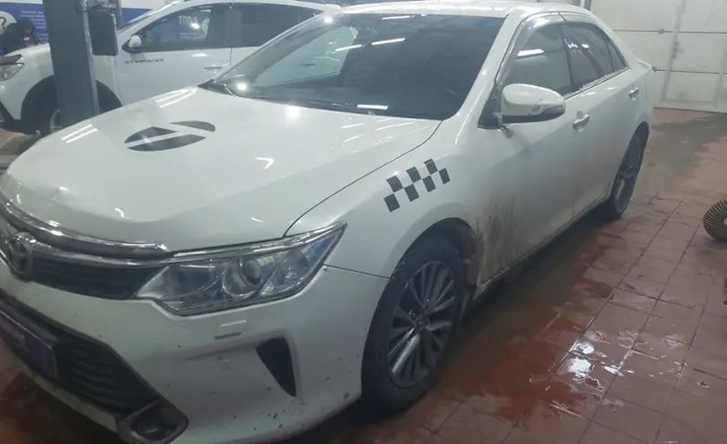 Toyota Camry 2017 года за 12 500 000 тг. в Астана