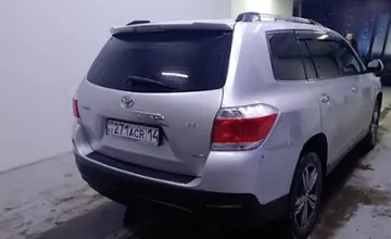 Toyota Highlander 2011 года за 14 500 000 тг. в Павлодар