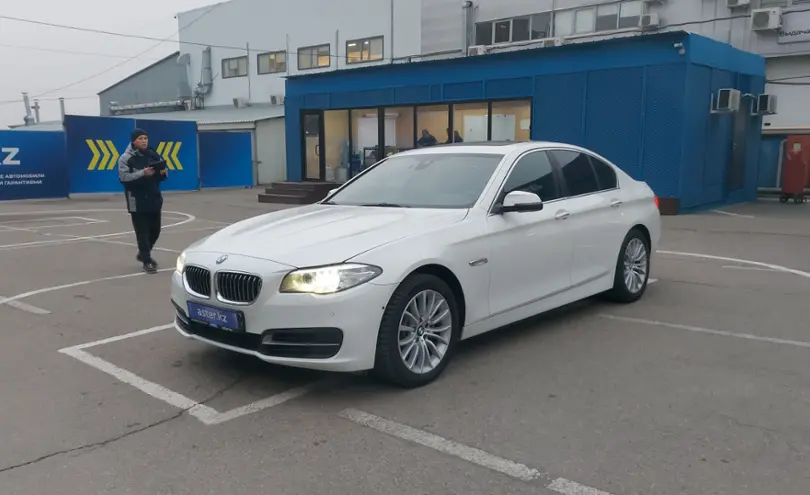 BMW 5 серии 2013 года за 11 600 000 тг. в Алматы