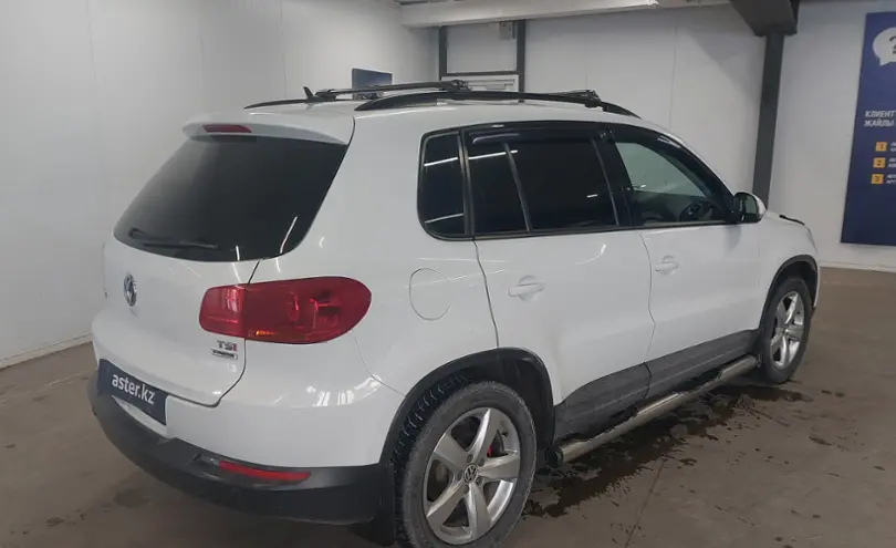 Volkswagen Tiguan 2015 года за 7 000 000 тг. в Астана фото 3