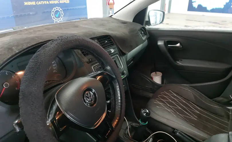 Volkswagen Polo 2015 года за 5 000 000 тг. в Астана фото 5