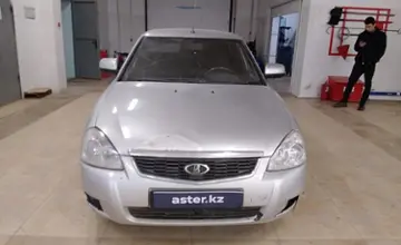 LADA (ВАЗ) Priora 2012 года за 1 500 000 тг. в Актобе фото 2