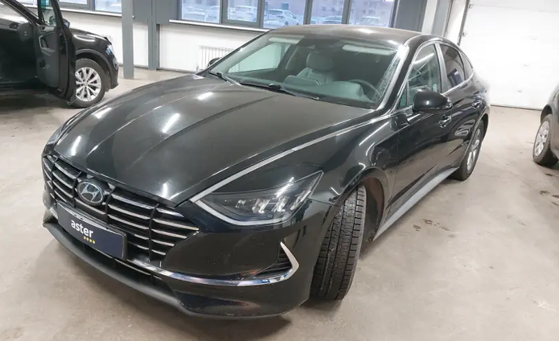 Hyundai Sonata 2020 года за 12 000 000 тг. в Астана