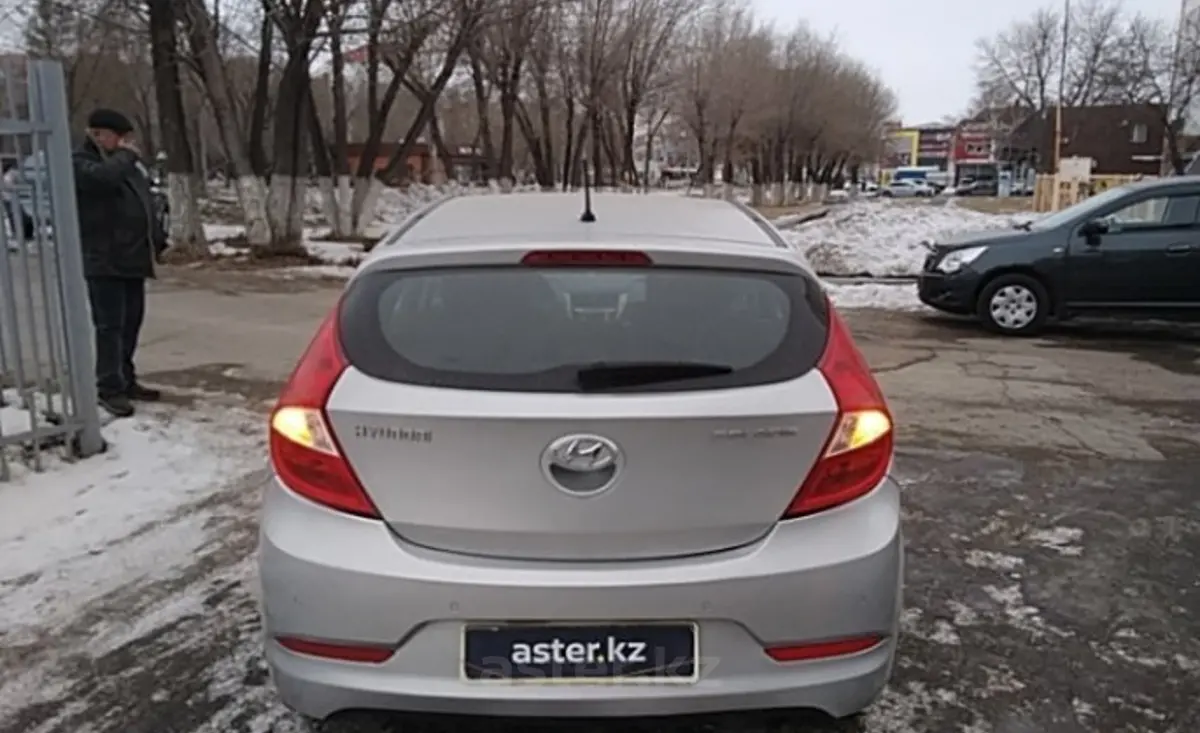 Hyundai Solaris 2015