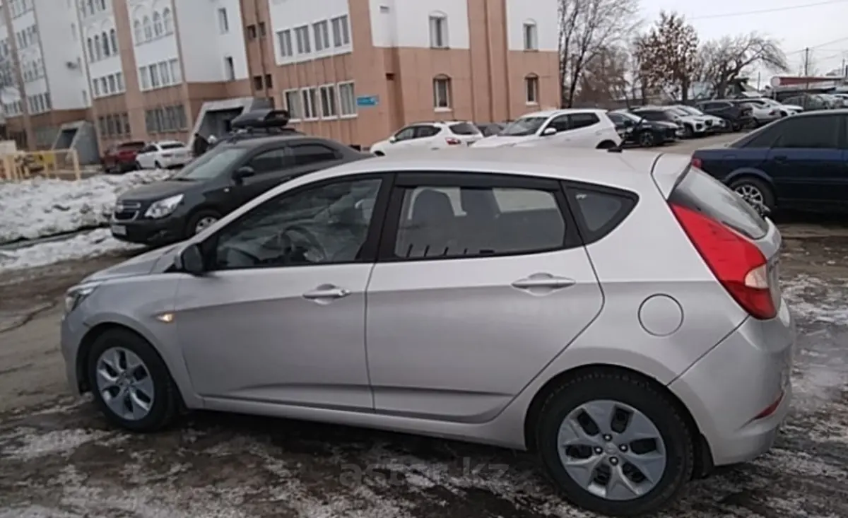 Hyundai Solaris 2015