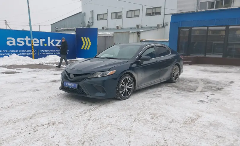 Toyota Camry 2019 года за 10 000 000 тг. в Алматы