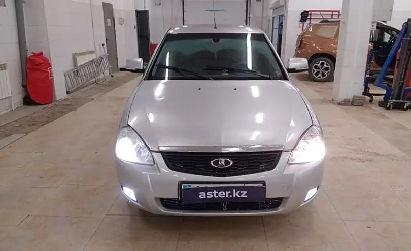 LADA (ВАЗ) Priora 2013 года за 2 200 000 тг. в Актобе фото 2