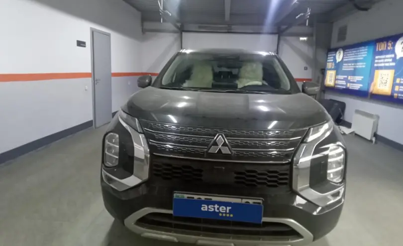 Mitsubishi Outlander 2021 года за 16 500 000 тг. в Уральск фото 2