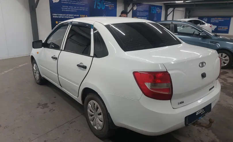 LADA (ВАЗ) Granta 2014 года за 2 500 000 тг. в Астана фото 4