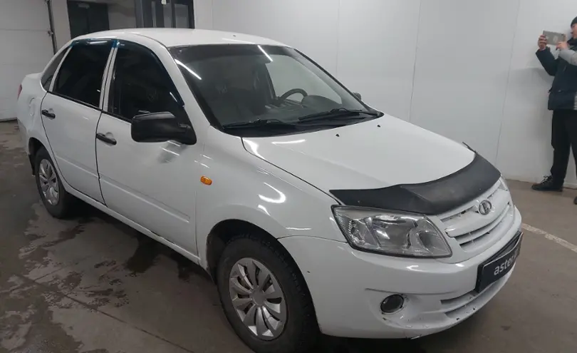 LADA (ВАЗ) Granta 2014 года за 2 500 000 тг. в Астана фото 2
