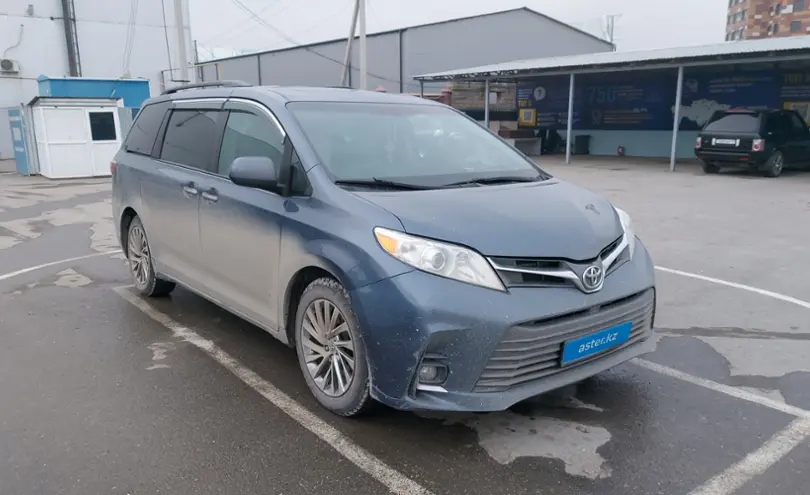 Toyota Sienna 2015 года за 14 200 000 тг. в Шымкент фото 2