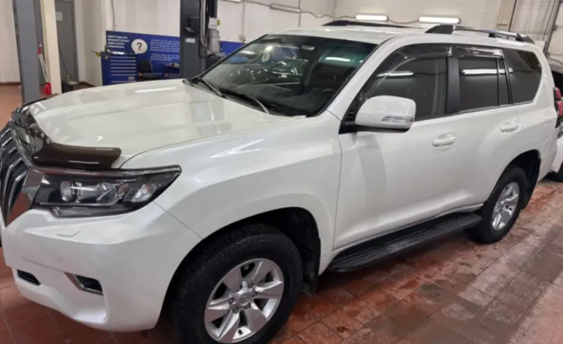 Toyota Land Cruiser Prado 2019 года за 22 000 000 тг. в Астана