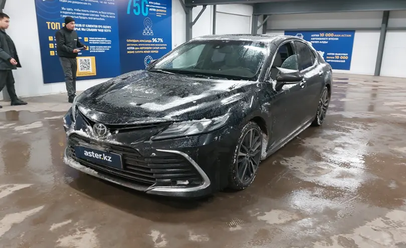 Toyota Camry 2018 года за 12 500 000 тг. в Астана