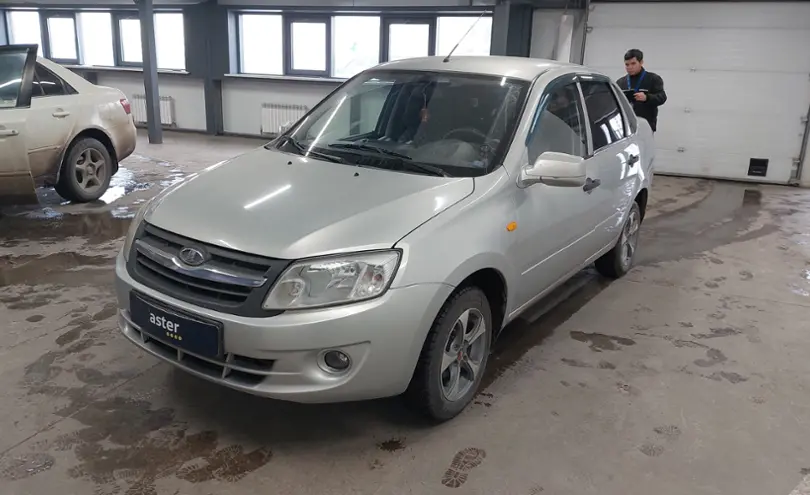 LADA (ВАЗ) Granta 2013 года за 2 500 000 тг. в Астана