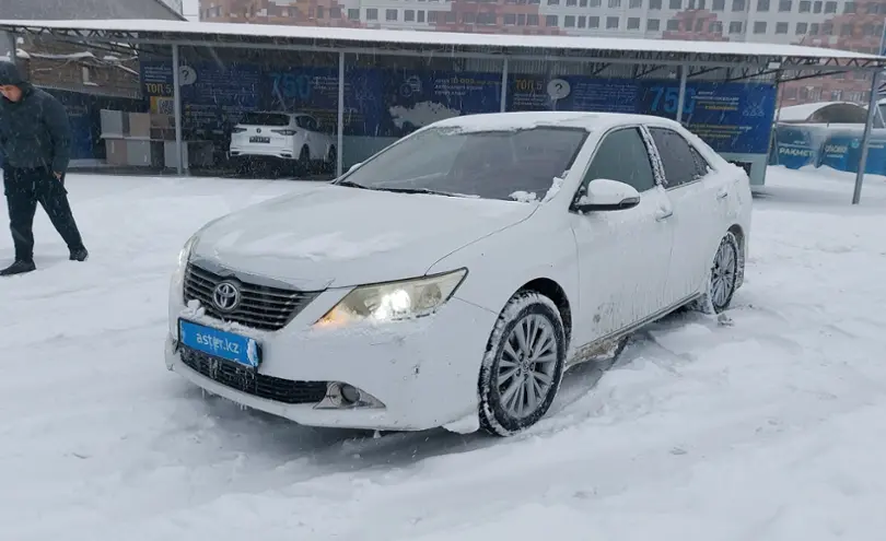 Toyota Camry 2014 года за 9 000 000 тг. в Шымкент