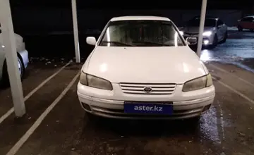Toyota Camry 2000 года за 2 200 000 тг. в Алматы фото 2