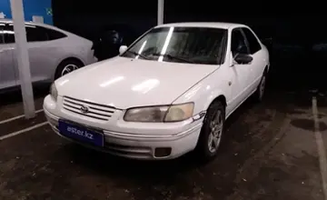 Toyota Camry 2000 года за 2 200 000 тг. в Алматы фото 1