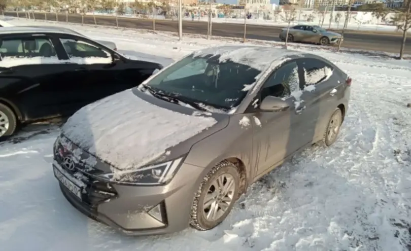 Hyundai Elantra 2019 года за 8 500 000 тг. в Астана