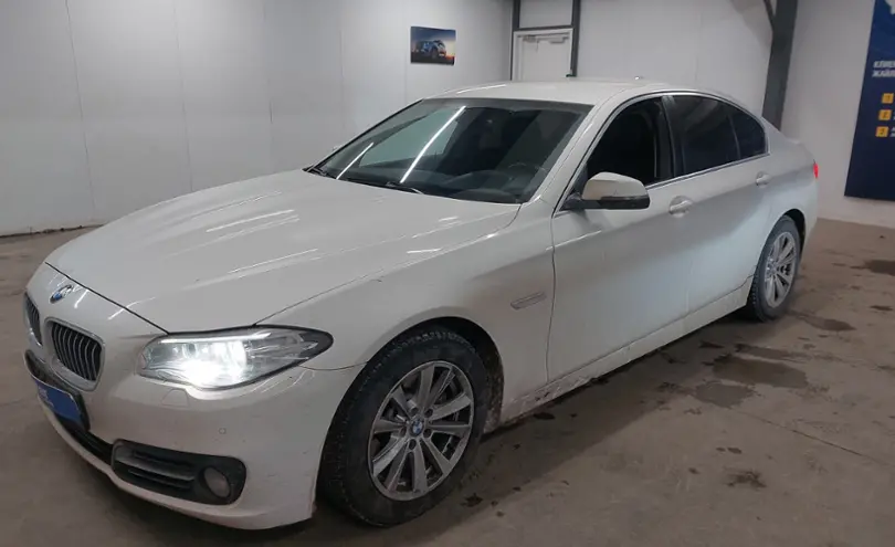 BMW 5 серии 2014 года за 10 700 000 тг. в Астана