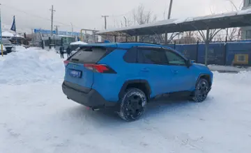 Toyota RAV4 2021 года за 15 700 000 тг. в Алматы фото 3
