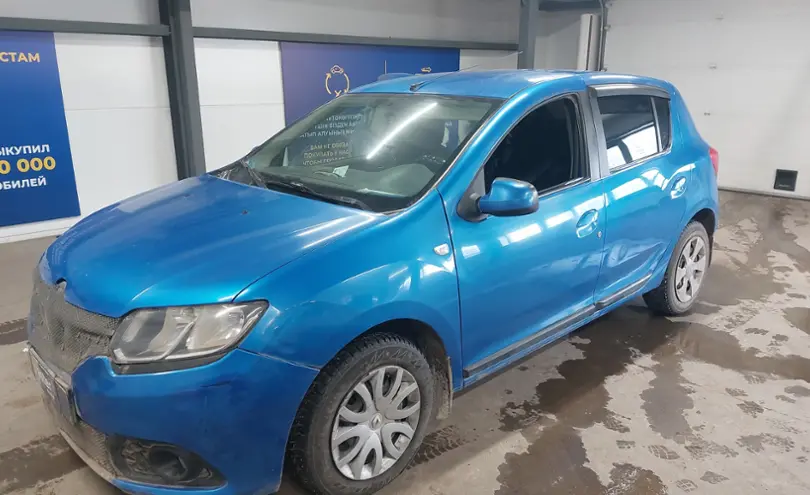 Renault Sandero 2015 года за 3 500 000 тг. в Астана