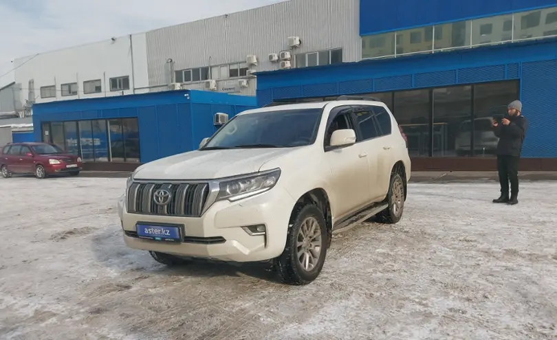 Toyota Land Cruiser Prado 2019 года за 27 500 000 тг. в Алматы