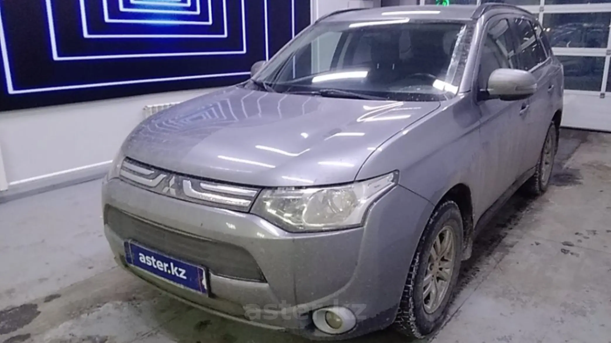 Mitsubishi Outlander 2012