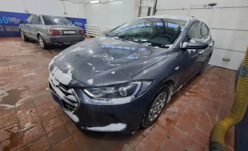 Hyundai Elantra 2018 года за 7 500 000 тг. в Астана