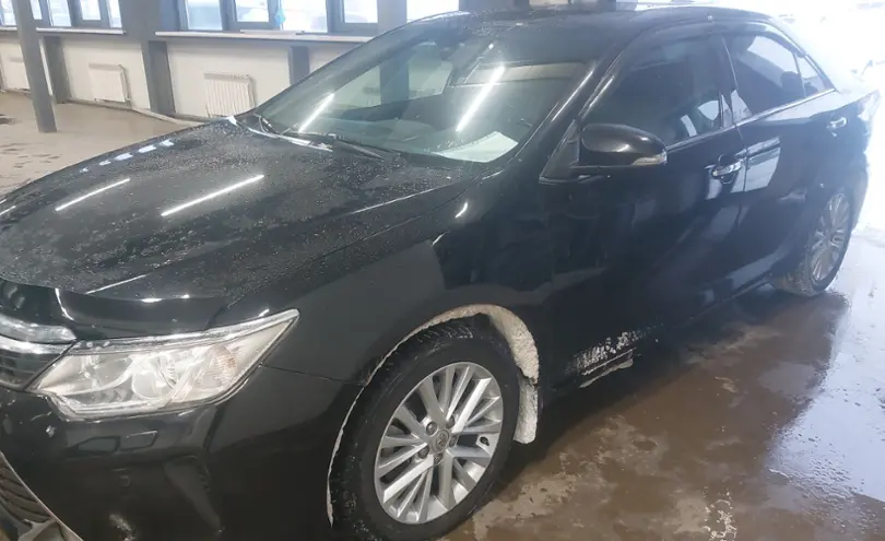 Toyota Camry 2015 года за 10 900 000 тг. в Астана