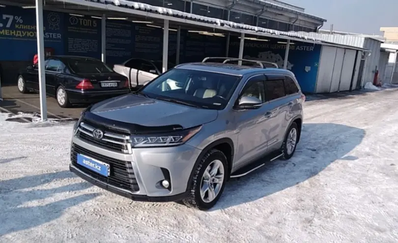 Toyota Highlander 2015 года за 17 500 000 тг. в Алматы