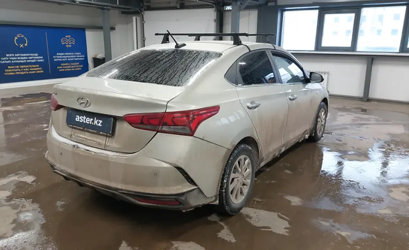 Hyundai Accent 2020 года за 8 000 000 тг. в Астана фото 3