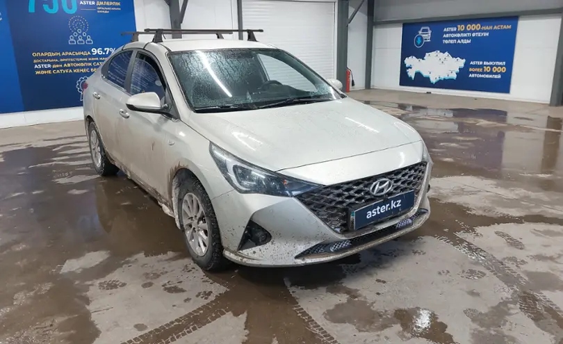 Hyundai Accent 2020 года за 8 000 000 тг. в Астана фото 2