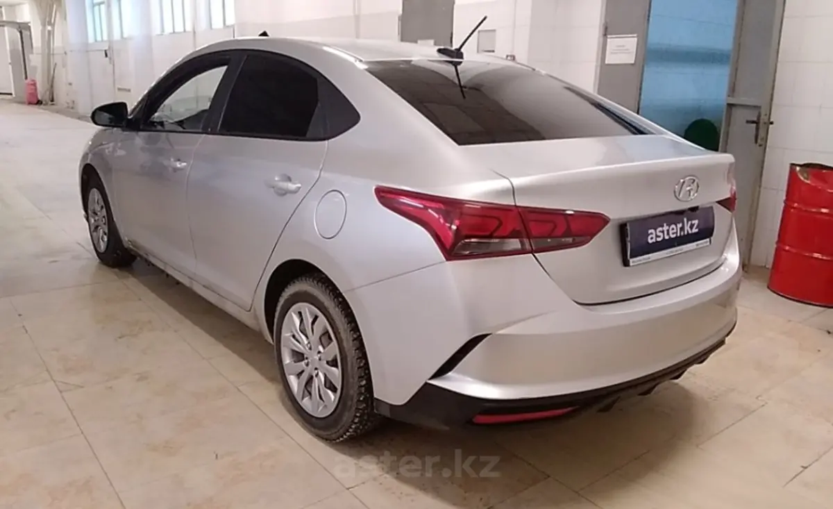 Hyundai Solaris 2023