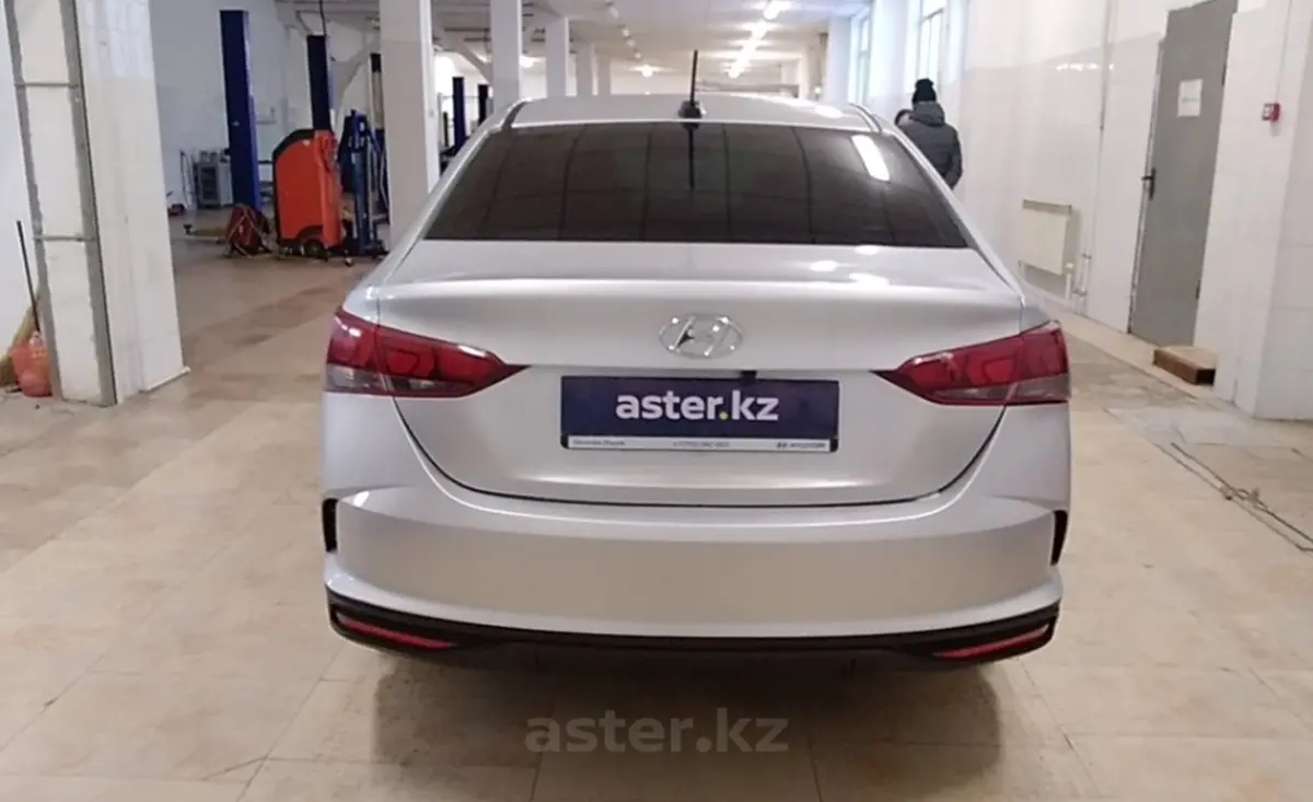 Hyundai Solaris 2023