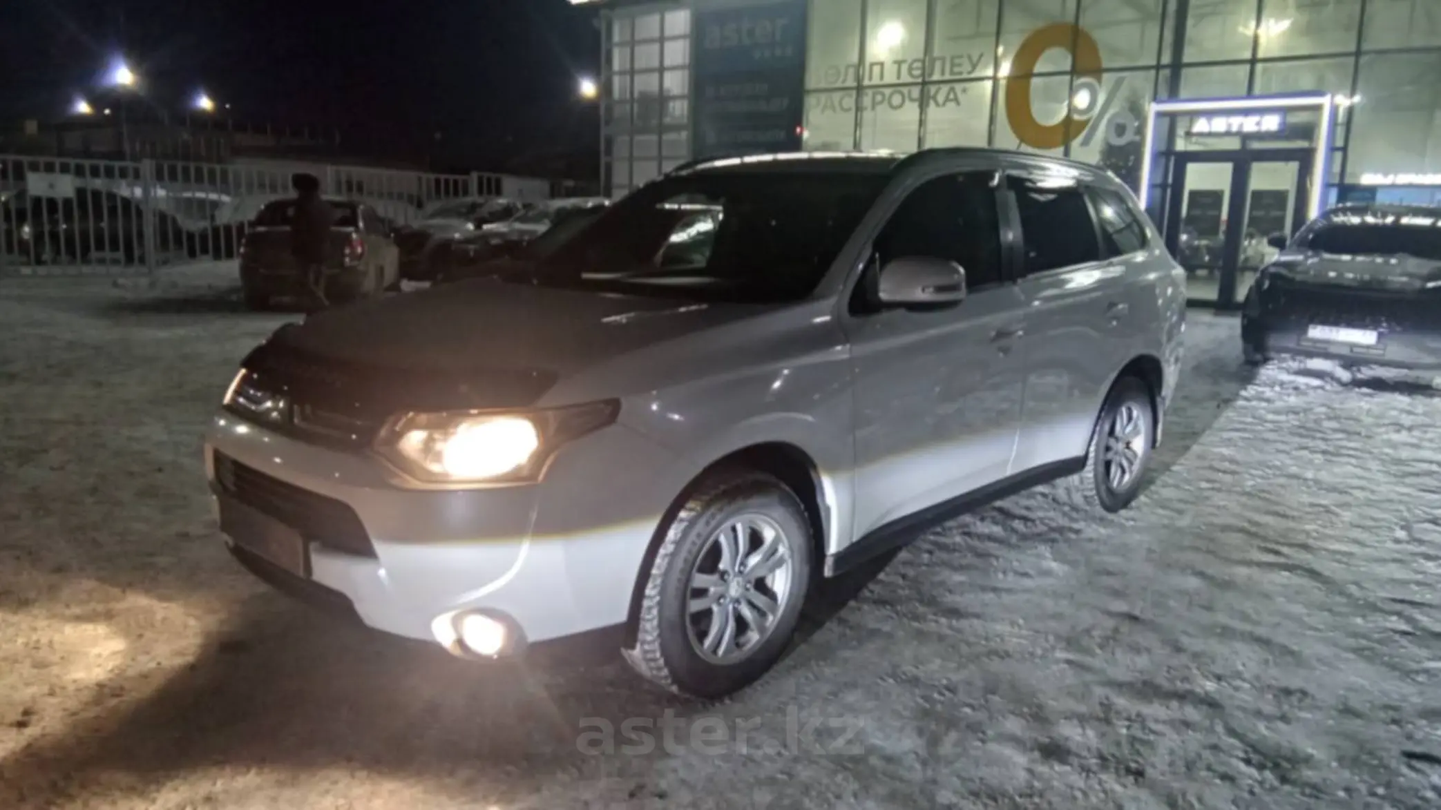 Mitsubishi Outlander 2012