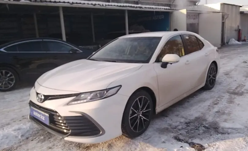 Toyota Camry 2022 года за 16 000 000 тг. в Алматы