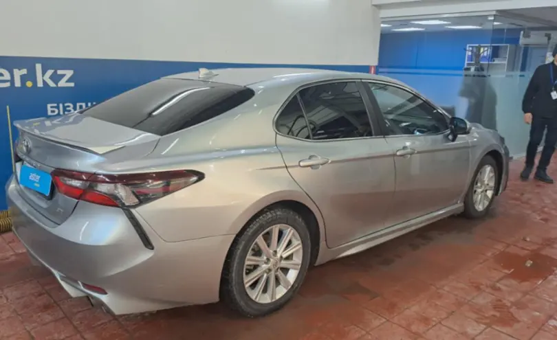 Toyota Camry 2021 года за 13 500 000 тг. в Астана фото 5