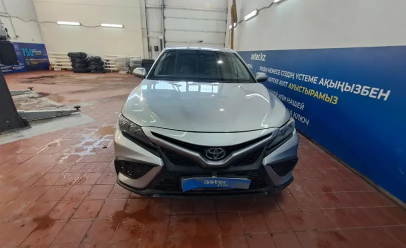 Toyota Camry 2021 года за 13 500 000 тг. в Астана фото 2