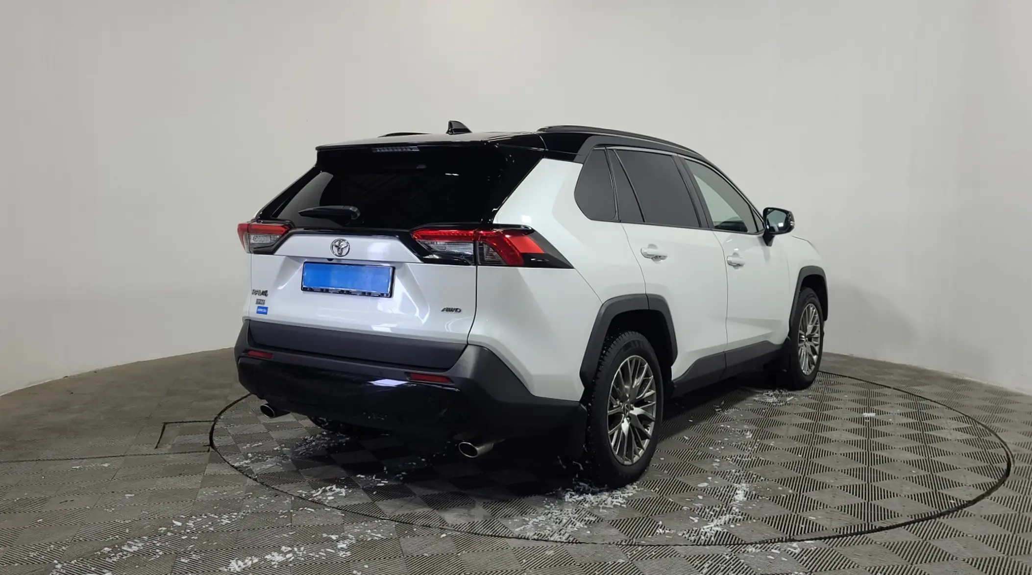 Купить Toyota RAV4 2021 года в Алматы, цена 14990000 тенге. Продажа Toyota  RAV4 в Алматы - Aster.kz. №233693