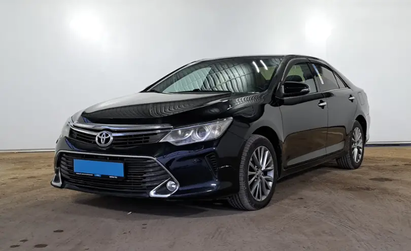 Toyota Camry 2016 года за 10 550 000 тг. в Алматы